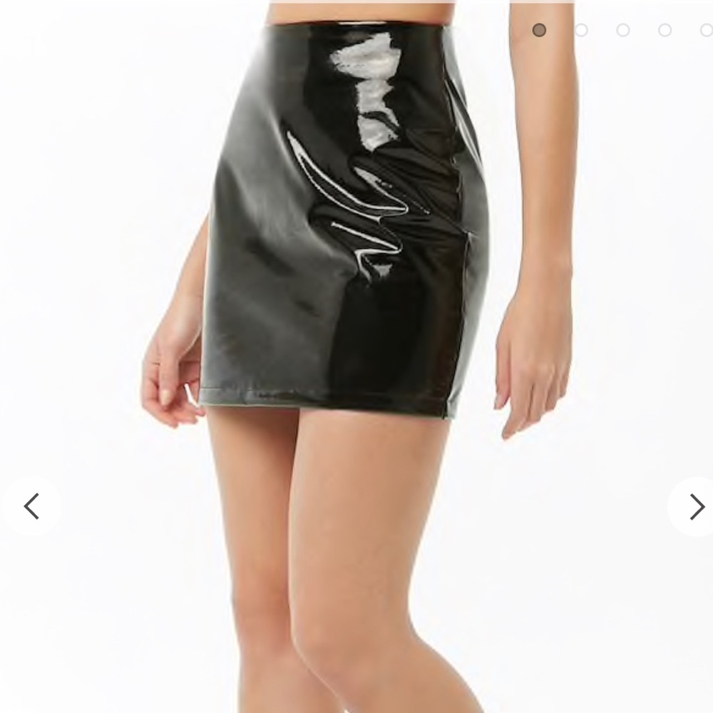 Vinyl Mini Skirt - Picture 2 of 4